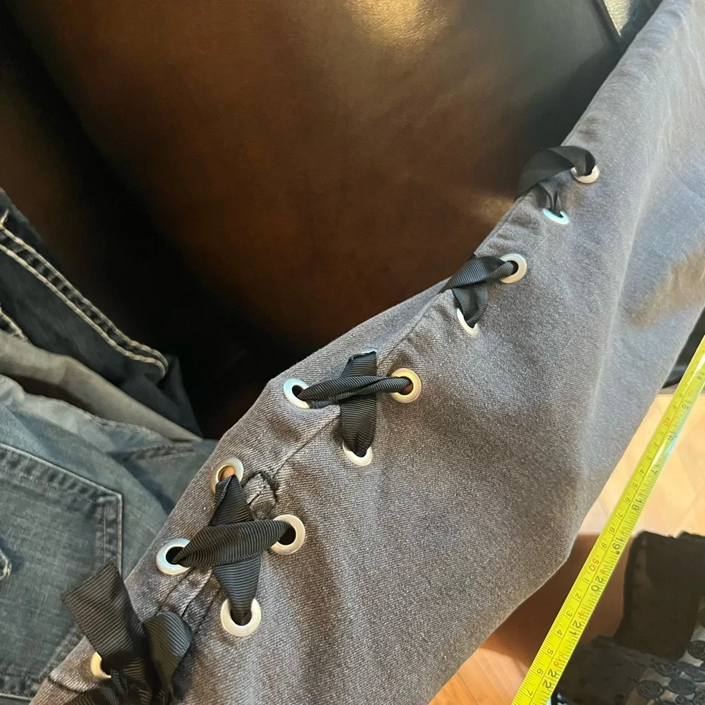 Venus high rise jeans with ribbon details